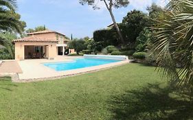 Belle villa à Saint Raphaël dans clos privé