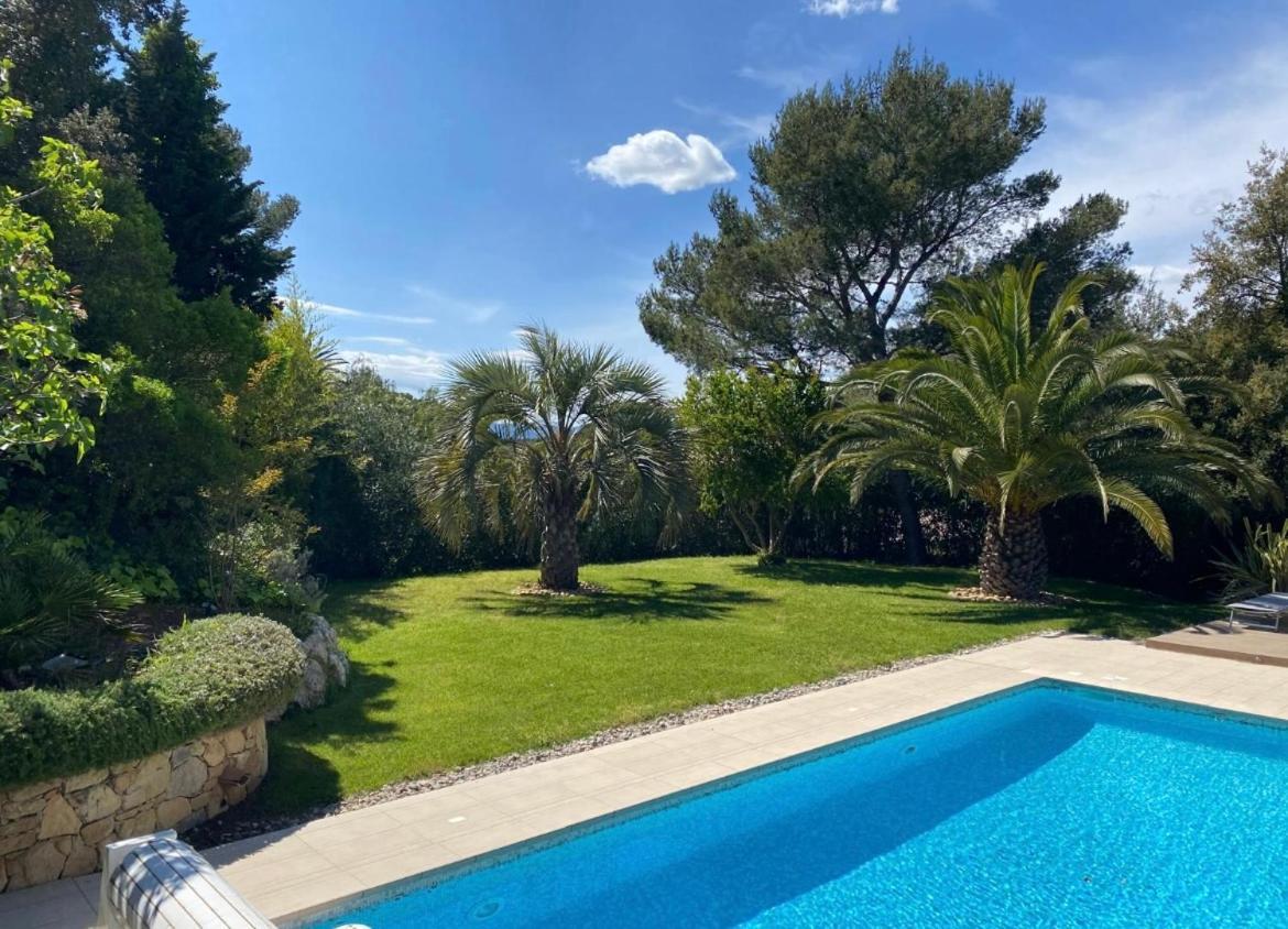 Belle villa à Saint Raphaël dans clos privé Extérieur photo