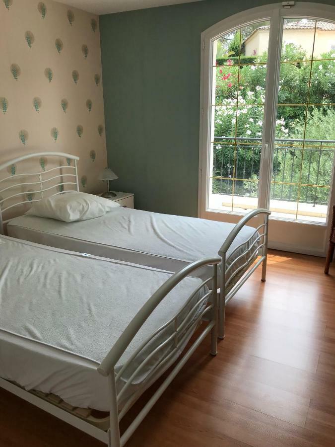 Belle villa à Saint Raphaël dans clos privé Extérieur photo